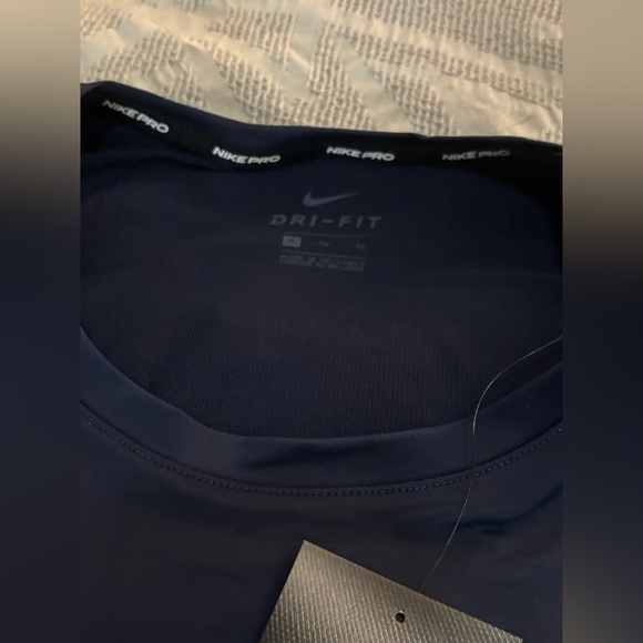 Nike Pro Dri Fit Long Sleeve Base Layer Shirt Adult XL Navy New with Tags - Picture 3 of 4